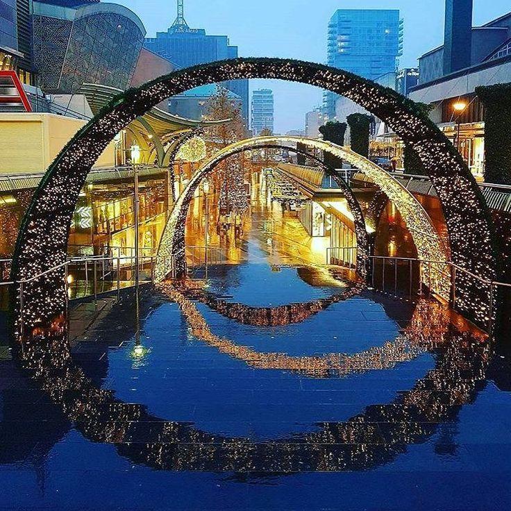 RC Illustration. Автобусная Экскурсия  Роттердам и Гаага —  два удивительных города Рождественской Голландии за один день. 2025-12-20.jpg